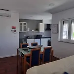 Casa Da Praca 2 아파트